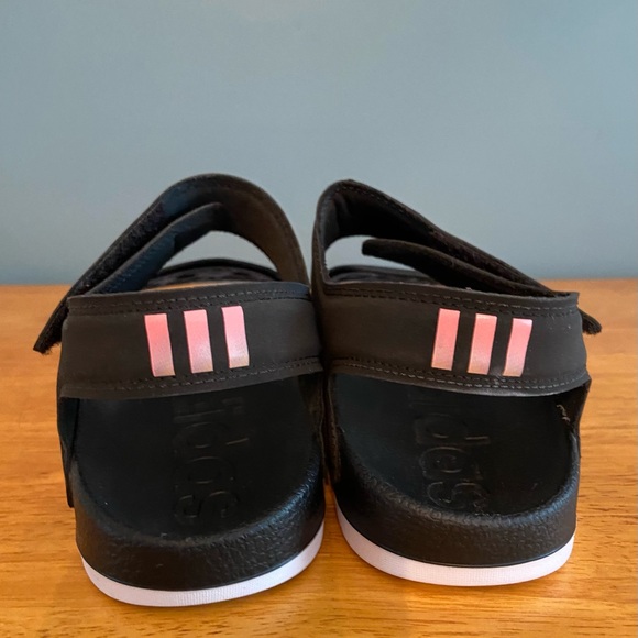 Adidas Adilette Sandals (Women’s Size 7) - Picture 4 of 8